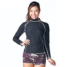 ラッシュガード