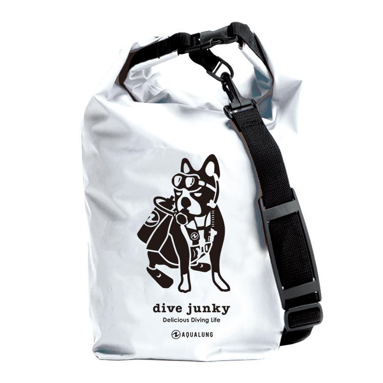 mic21ダイビングショップ[ アクアラング DIVE JUNKY Waterproof Bag with Shoulder Belt ダイブ ジャンキー ウォータープルーフバッグ ショルダーベルト付き 防水バッグ claudio pandiani ](WT): バッグ